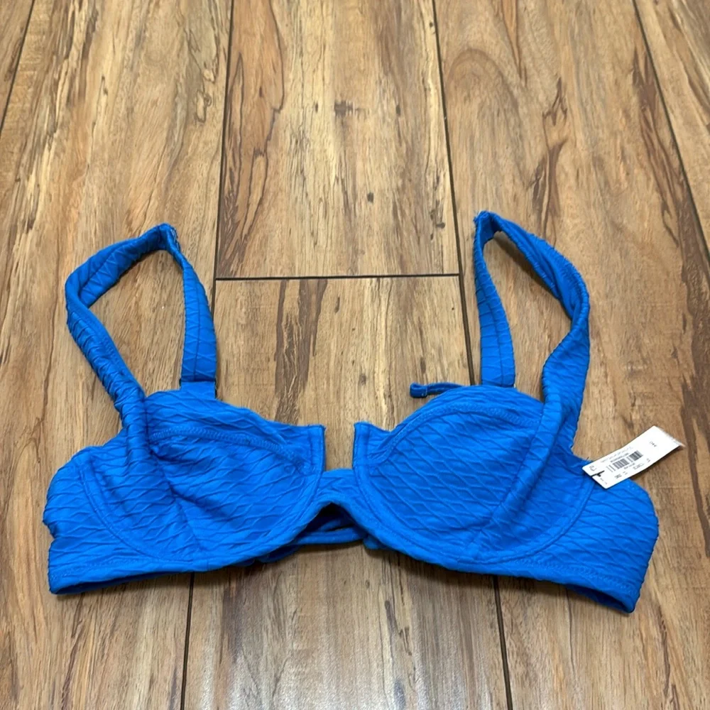 NWT Victoria’s Secret SWIM Mix & Match Full Coverage Bikini Top in Shocking Blue